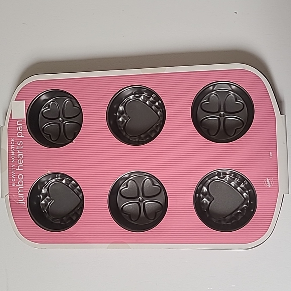 Jumbo heart cake pan